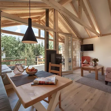 Forstgut - Premium Waldchalets Und Apartamento *