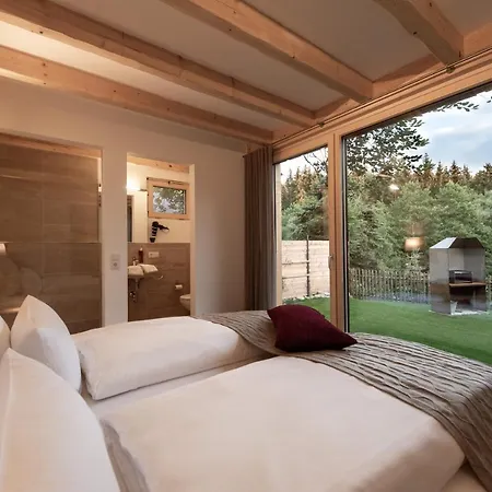 Forstgut - Premium Waldchalets Und Apartamento