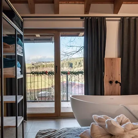 Forstgut - Premium Waldchalets Und Apartamento Regen