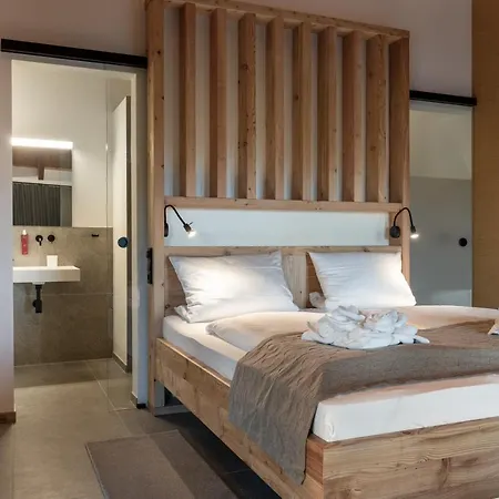 Forstgut - Premium Waldchalets Und Apartamento *