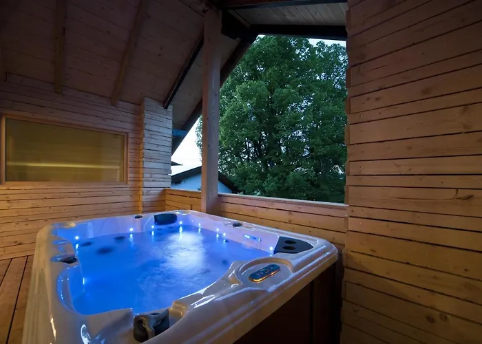 Forstgut - Premium Waldchalets Und Appartement Regen