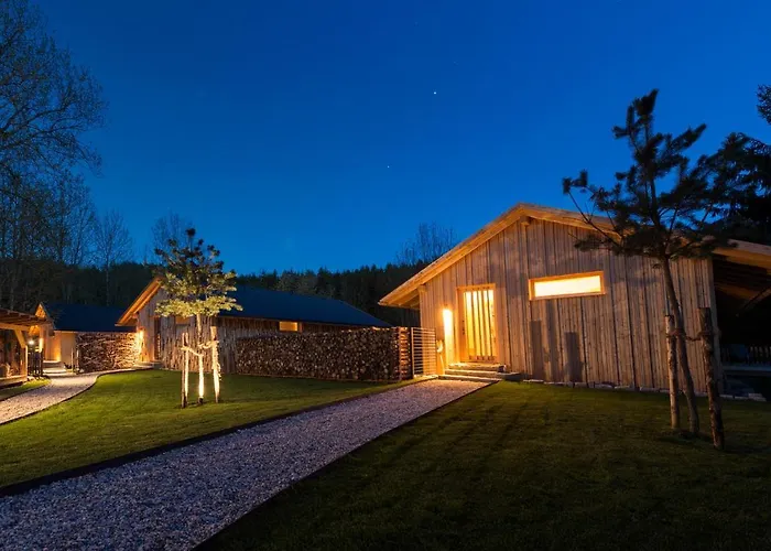 Forstgut - Premium Waldchalets Und Regen