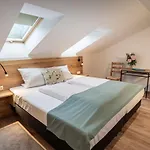 Forstgut - Premium Waldchalets Und