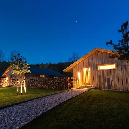 Forstgut - Premium Waldchalets Und Regen