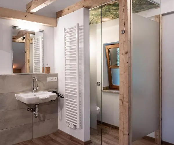 Forstgut - Premium Waldchalets Und *